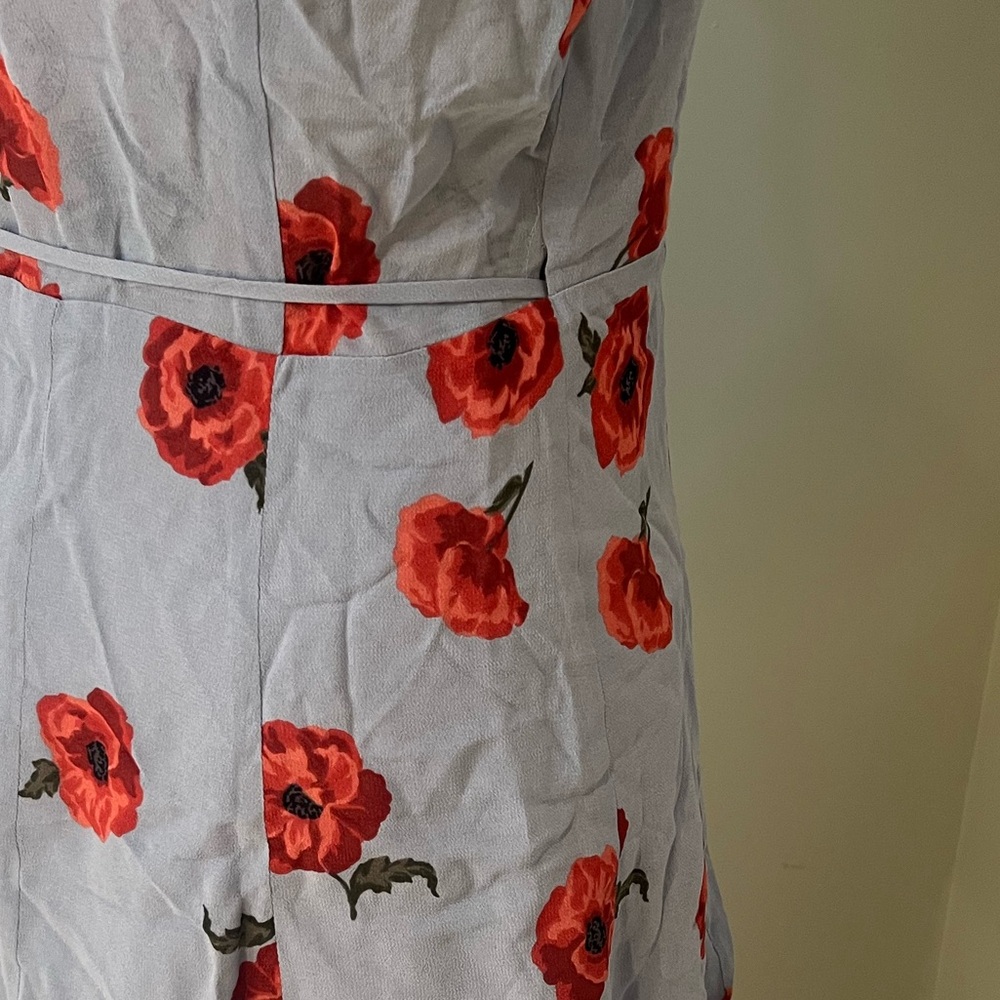 Reformation Floral Wrap Garnet Dress | SZ S | Blue with Poppy Flowers | Like New - Picture 4 of 14